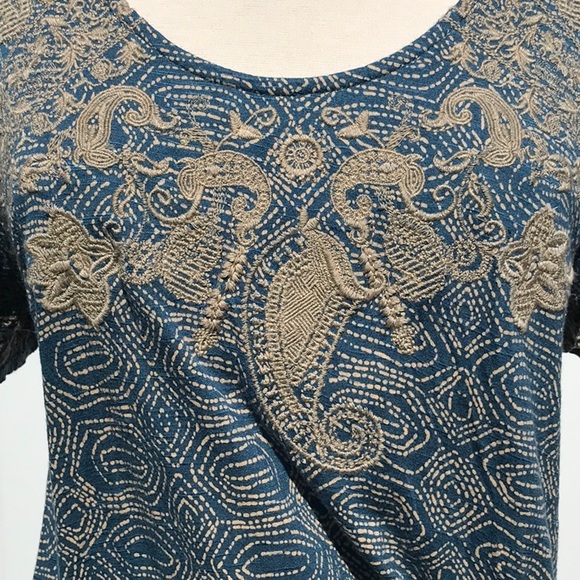 Lucky 🍀 Brand Blue Cold Shoulder Short Sleeve Embroidered Tunic Top Size Medium - Picture 4 of 14